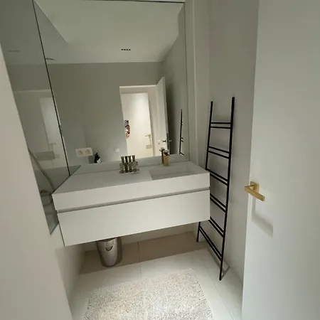Apartment Neuf En Plein Centre *